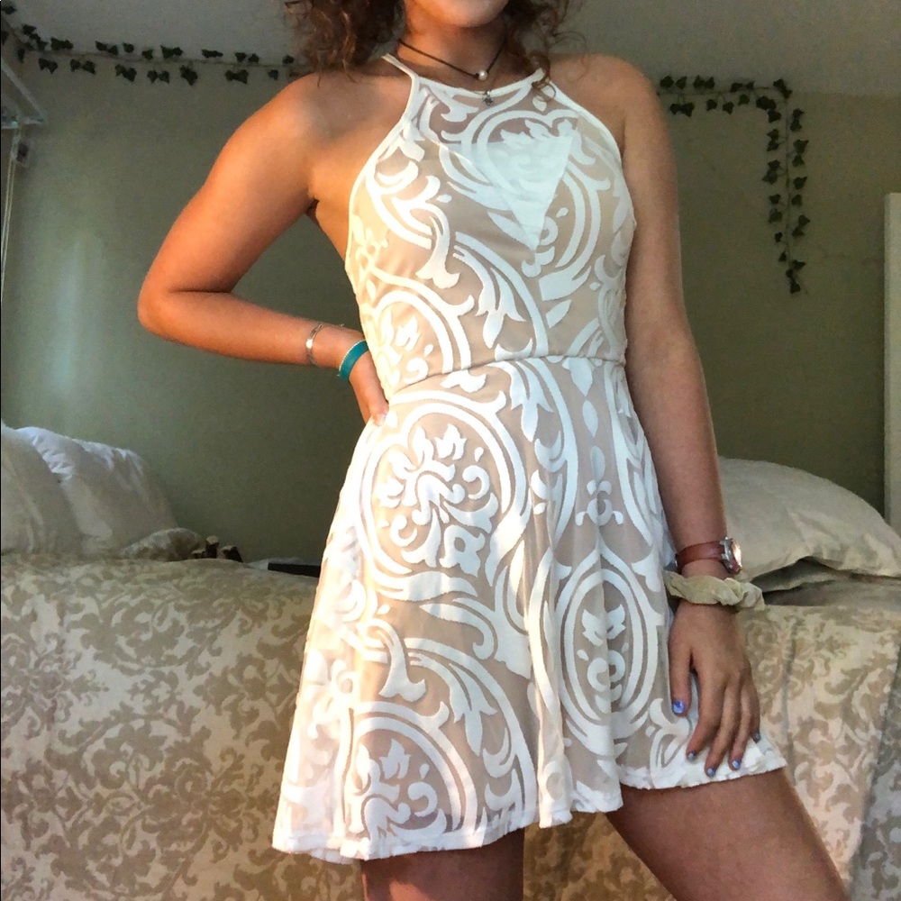 A’GACI White and Nude Dress